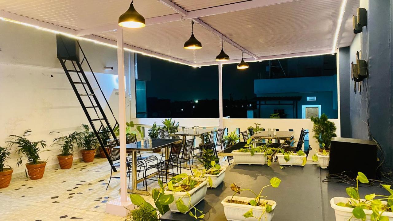 Hotel Pulse Inn Near Railway Station Divisione di Jaipur Esterno foto