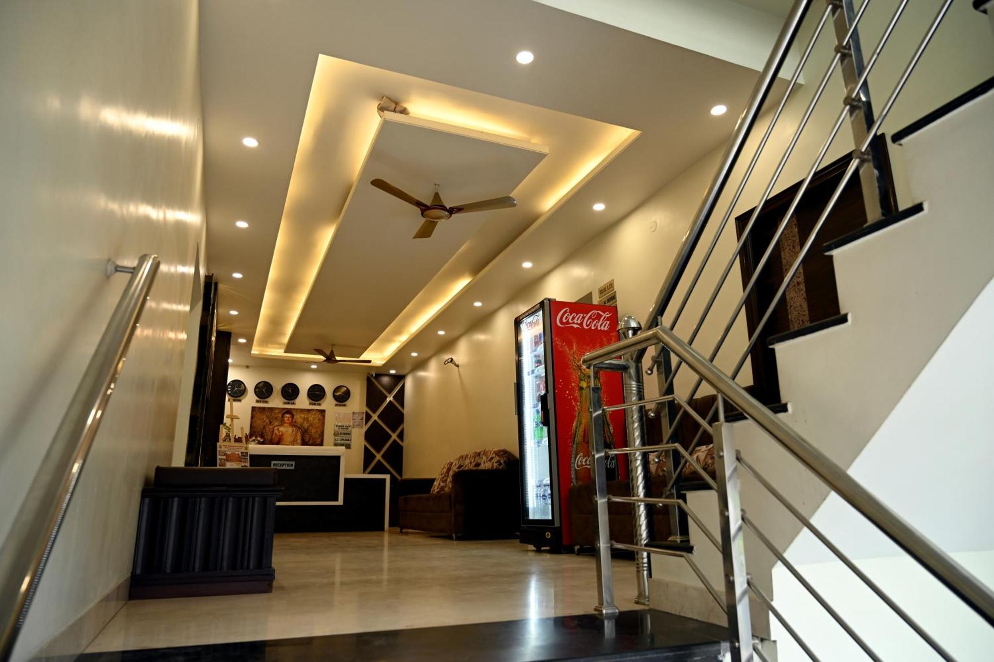 Hotel Pulse Inn Near Railway Station Divisione di Jaipur Esterno foto