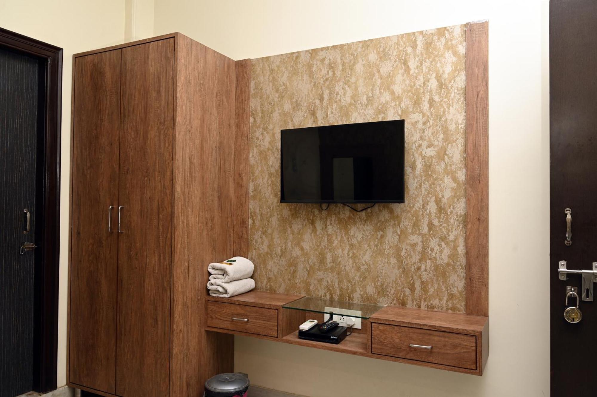 Hotel Pulse Inn Near Railway Station Divisione di Jaipur Esterno foto