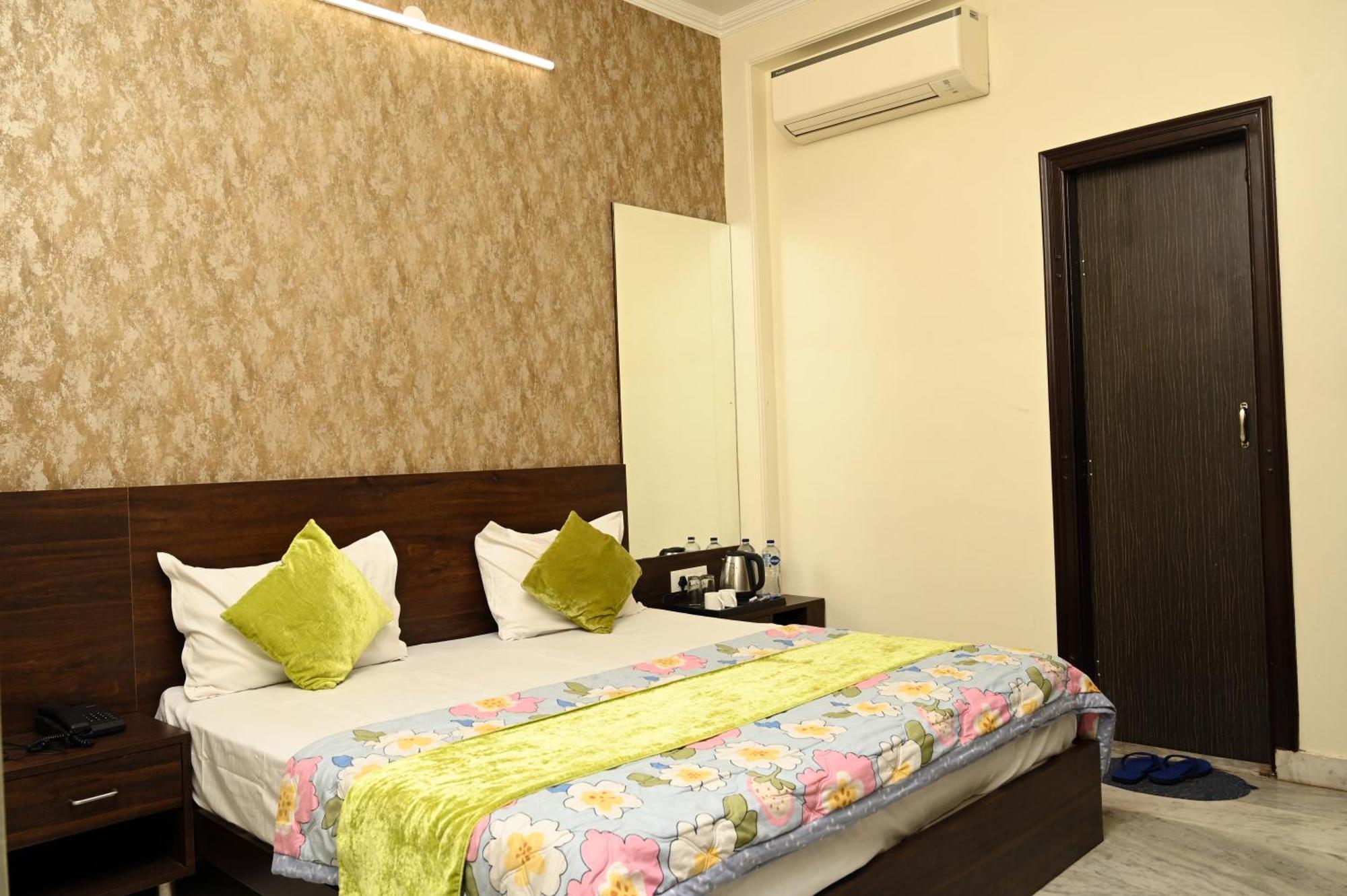 Hotel Pulse Inn Near Railway Station Divisione di Jaipur Esterno foto