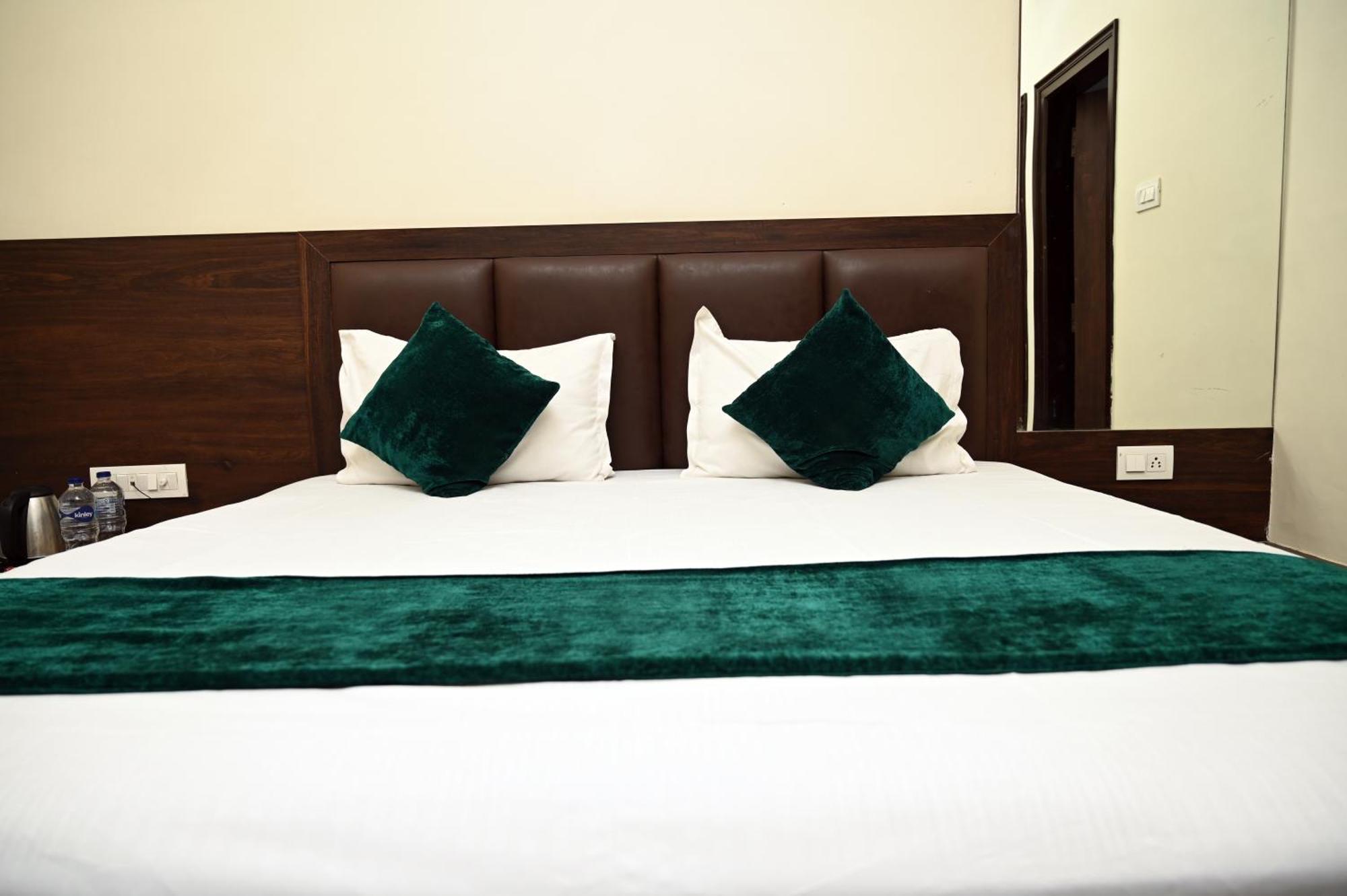 Hotel Pulse Inn Near Railway Station Divisione di Jaipur Esterno foto